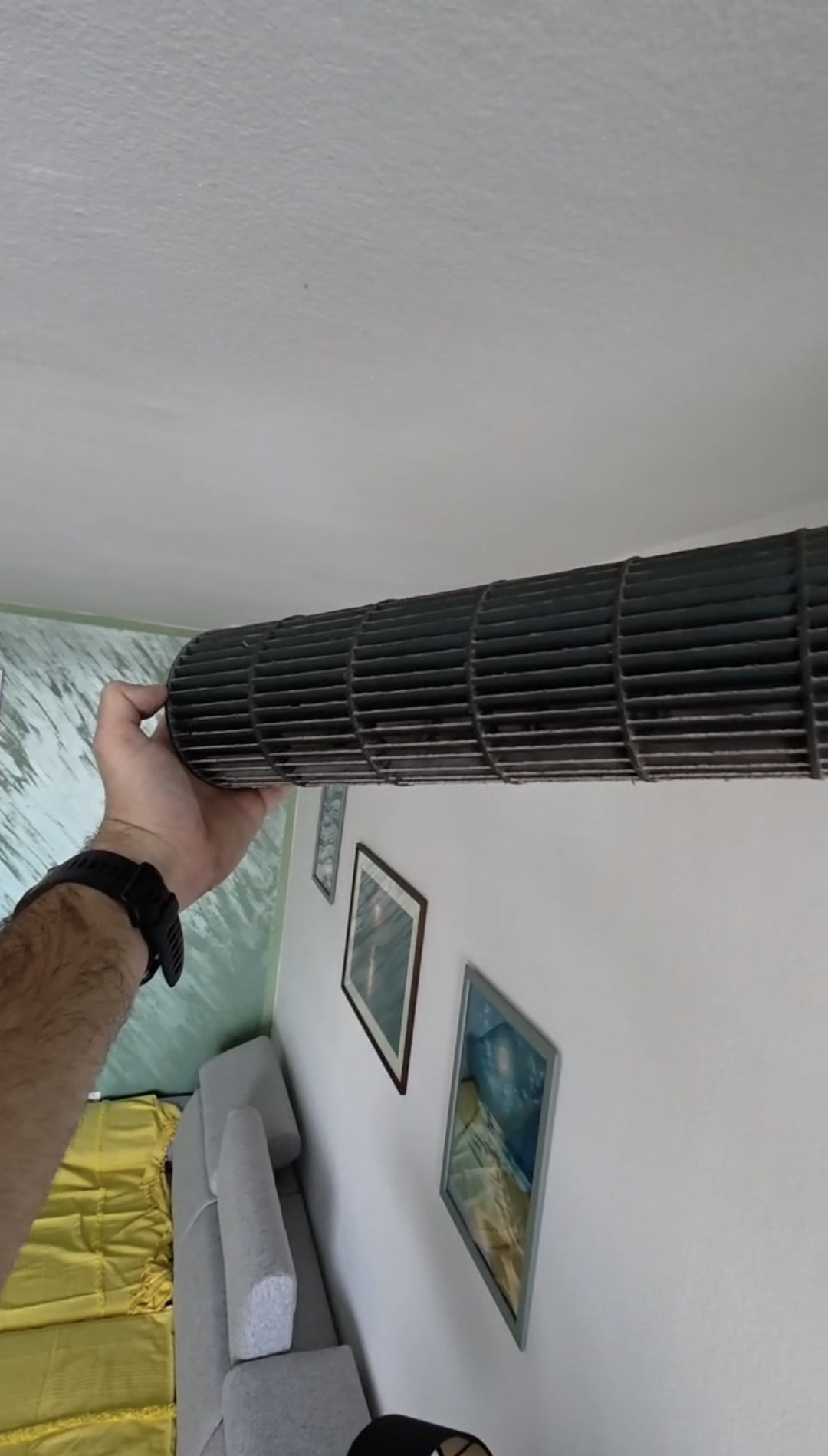 Ventilator klime prije čišćenja